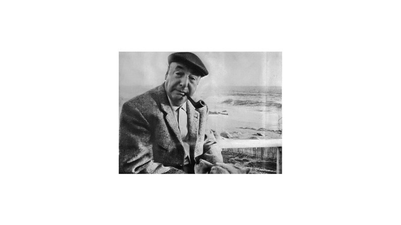 V Chile exhumujú pozostatky básnika Pabla Nerudu